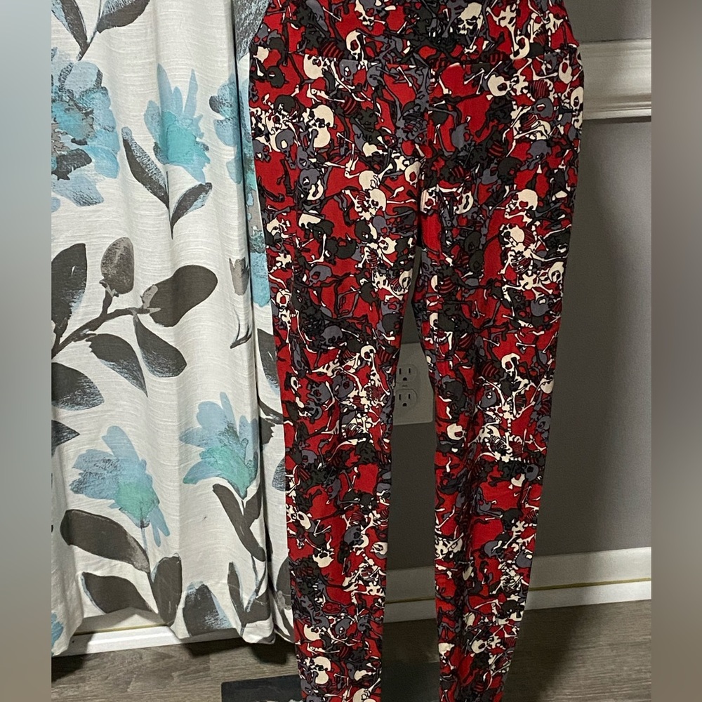 Lula Roe  leggings